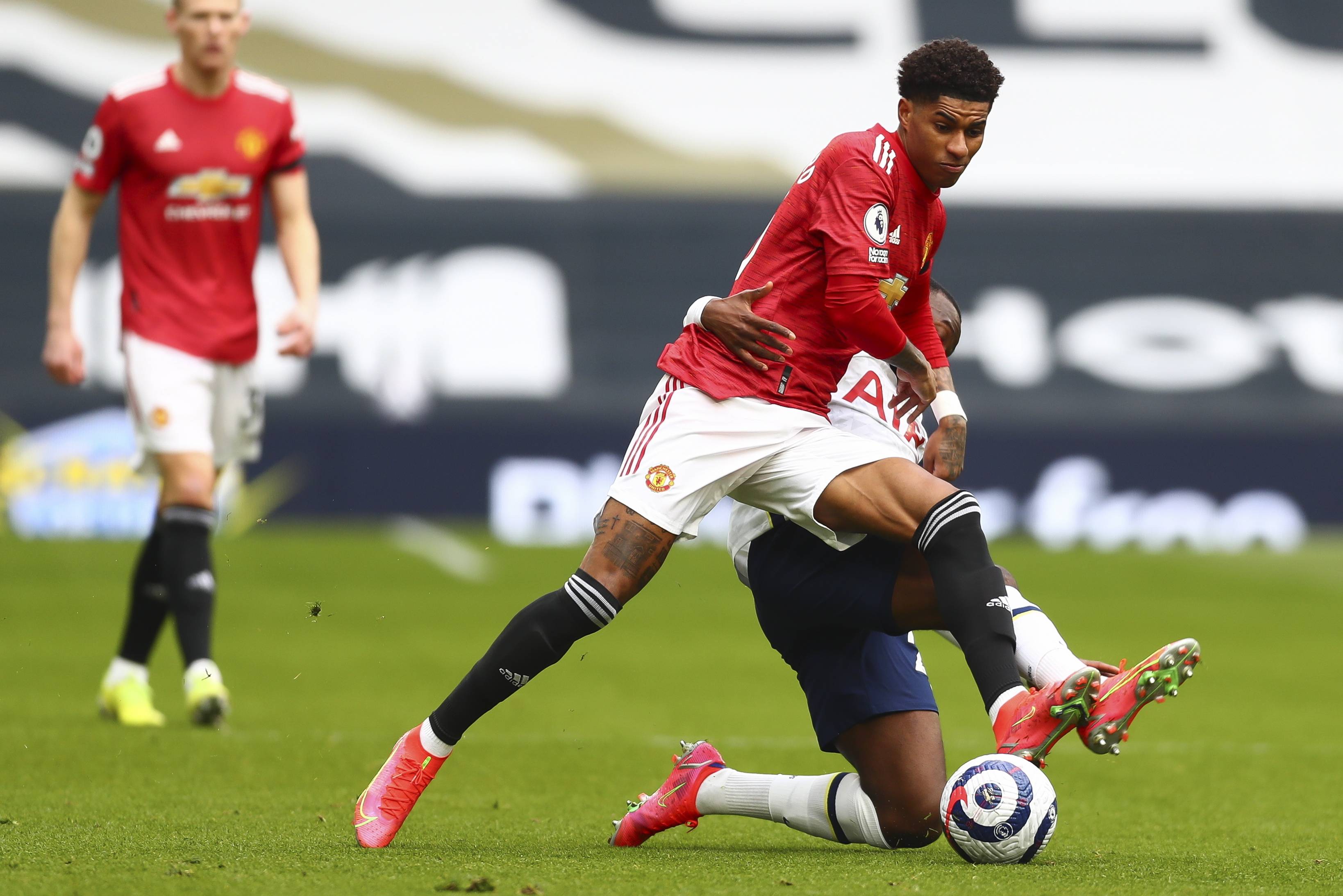 通过对本场 通过对本场